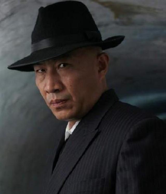 他曾让刘华强都感到一丝惧怕, 眼神犀利, 让你浑身不自在