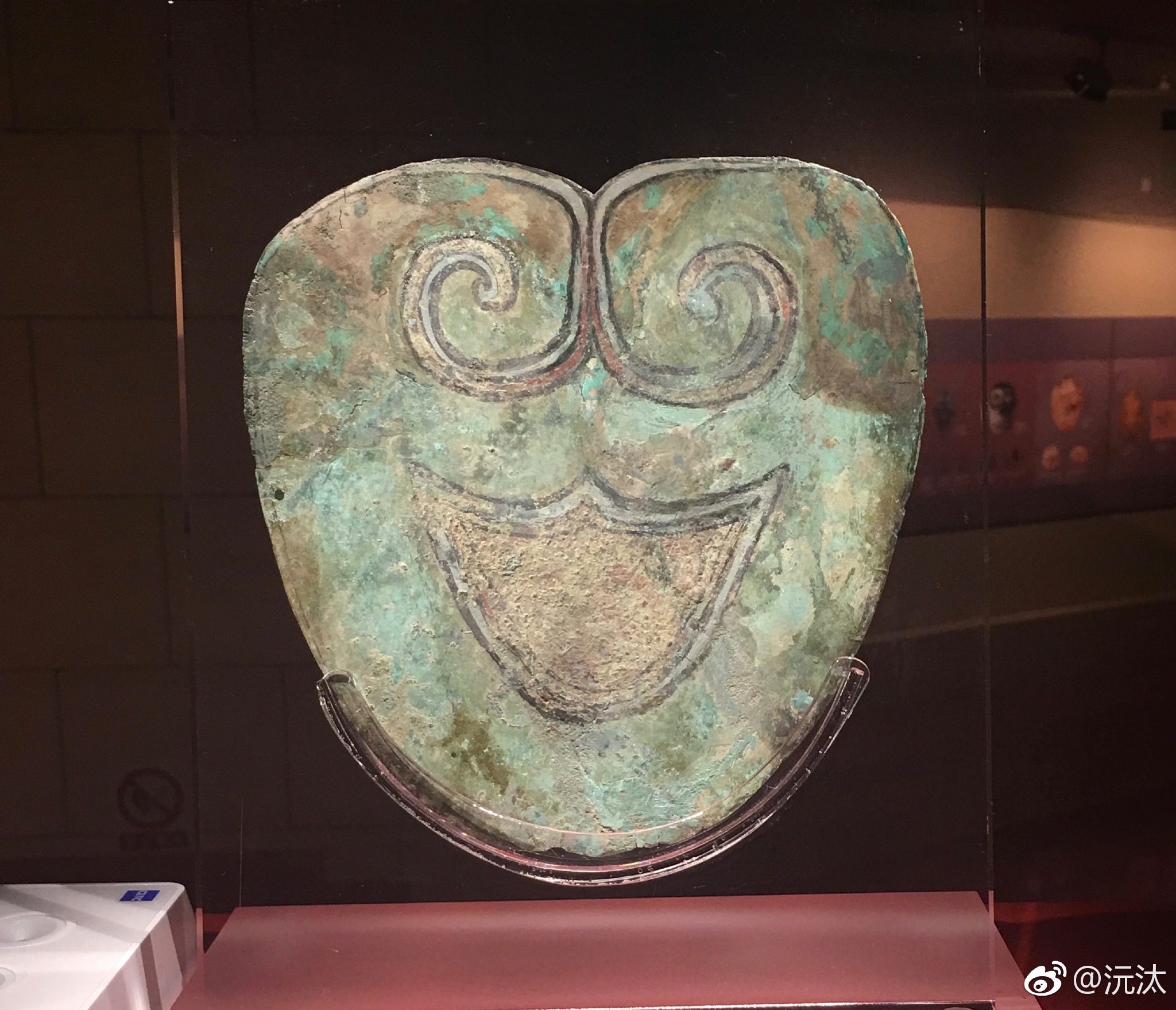 1，人面形盾饰，西周，周原博物馆的|博物馆|人面|金沙遗址_新浪新闻