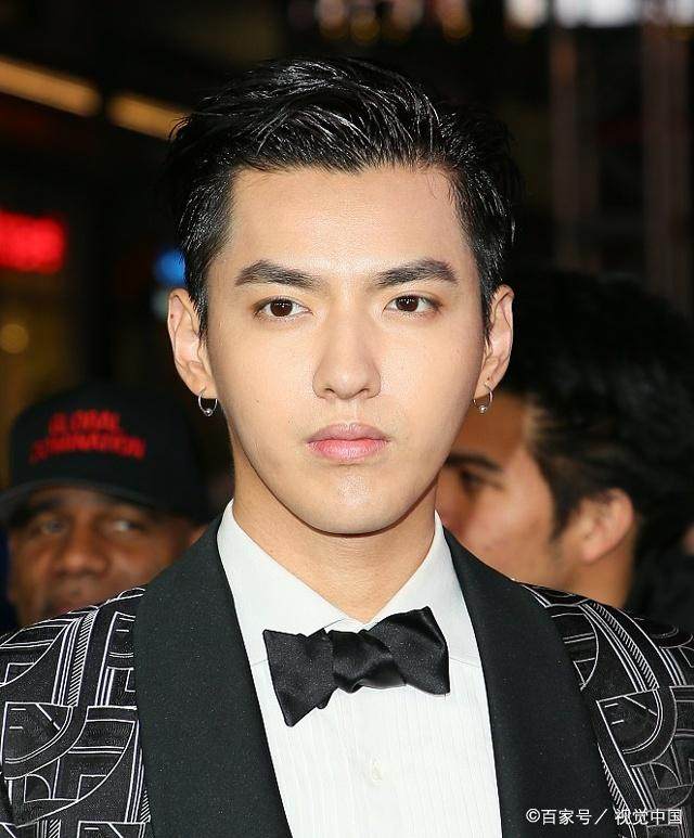 为什么姓吴的男明星都那么帅高颜值组合吴家军了解一下