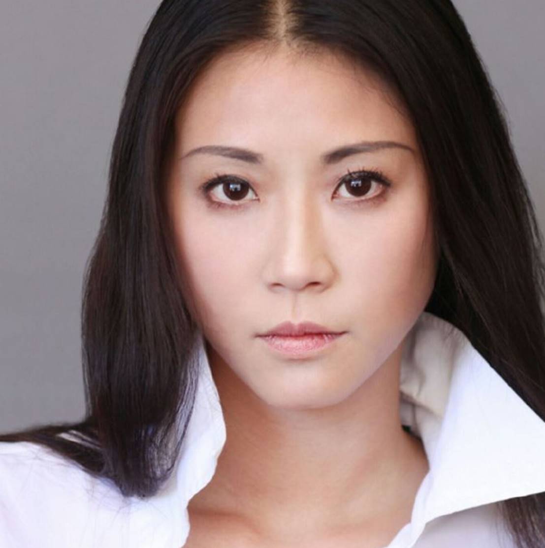 跳槽亚视2年就选择远走好莱坞,如今回国发展,网友欠她一句道歉