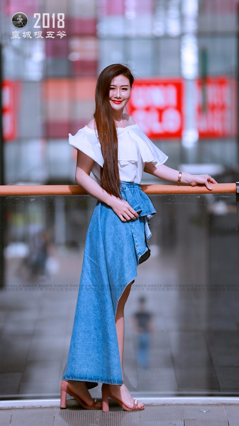 备受瞩目的城市名片,最时髦的三里屯太古里潮拍,三里屯街拍成为了时尚