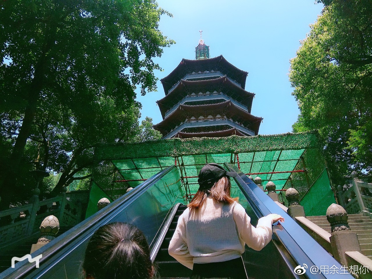 杭州雷峰塔古塔遗址雷峰塔leifengpagoda又名皇妃塔西关砖塔