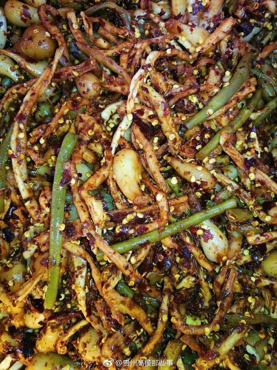群里看到的一波贵州特色凉菜,好安逸的辣椒,看得我清口水淌