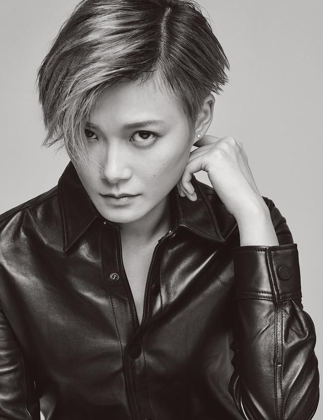女生帅起来就没男的事!盘点男装帅气的女星,第二个女生看都想嫁|女星|女生|男装_新浪新闻