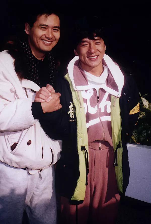 口碑极好的他,却被妻子暴露了多年的秘密,原来我们被骗了这么久