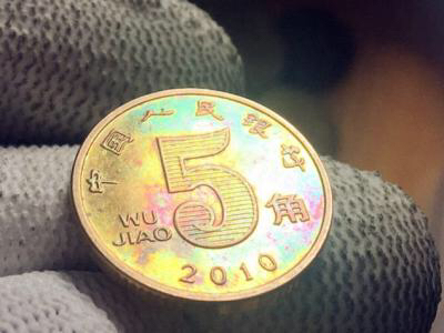 五角钱硬币总共有3种版本,如果是最早期的版本,单枚能达到3万元|硬币|年代|长城_新浪新闻