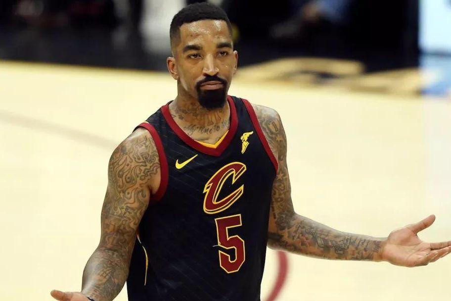 一半神经一半刀!jr史密斯究竟是个什么样的球员?