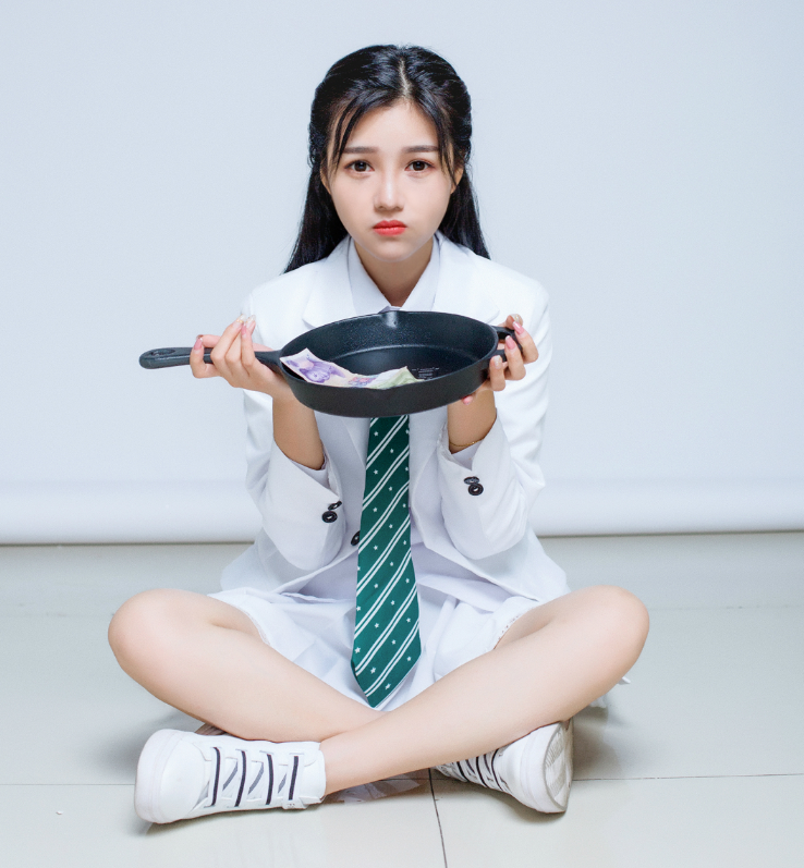 又一名美女主播要火了虎牙刺激战场赏金赛请带好你的八倍镜