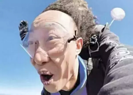 明星做梦都想删掉的照片,陈奕迅飞起的发际线是搞笑中的王者