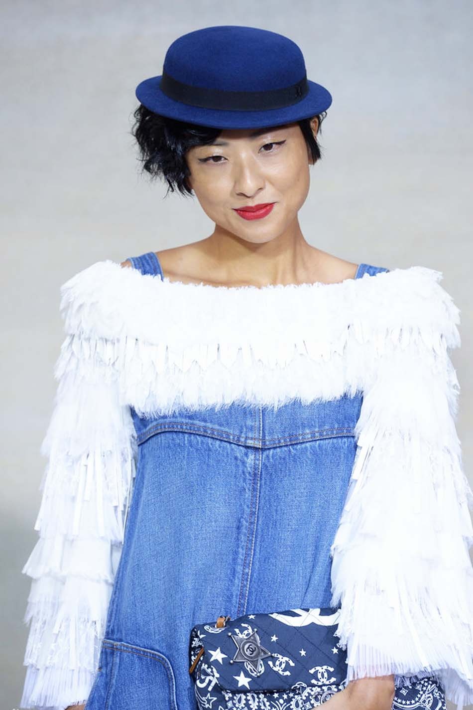 徐濠萦穿得很丑?其实她是比杨幂还早的带货女王,香港最潮女艺人