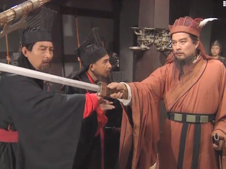 何进就是我们的主人公,早年间他不过是一屠夫,因妹妹参加选秀成为何