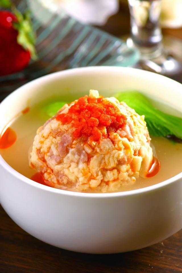 经典淮扬菜,蟹粉狮子头制作方式!