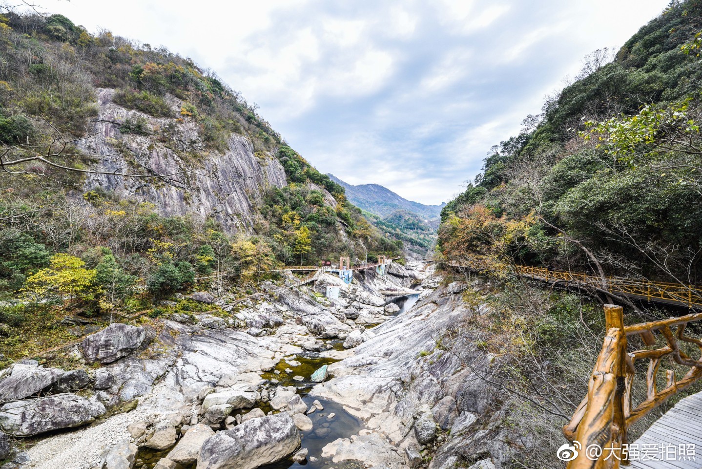 安徽六安大别山革命老区金寨县有个燕子河镇