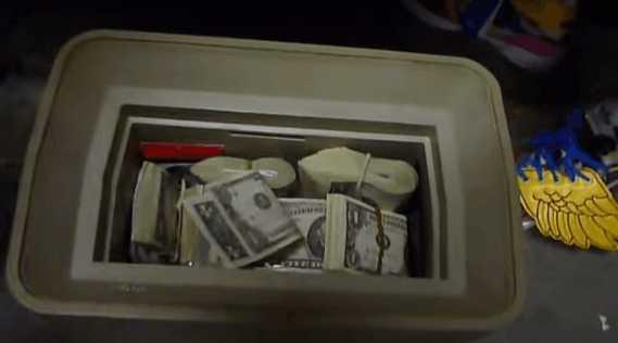 钱放保险箱里变储备金了 梦幻保险箱的钱能发放多久