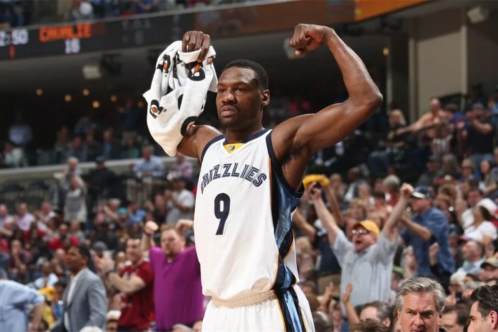 科比眼中最好的防守人!托尼阿伦是什么样的存在?