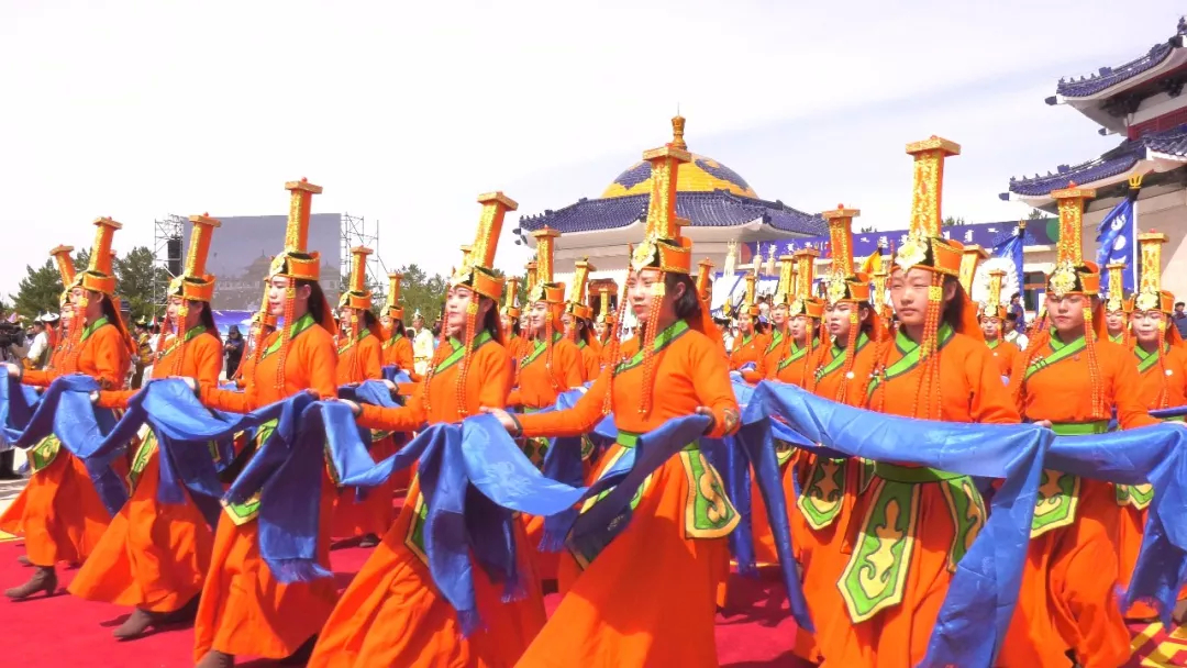 戊戌2018年成吉思汗查干苏鲁克大典在成吉思汗陵隆重举行