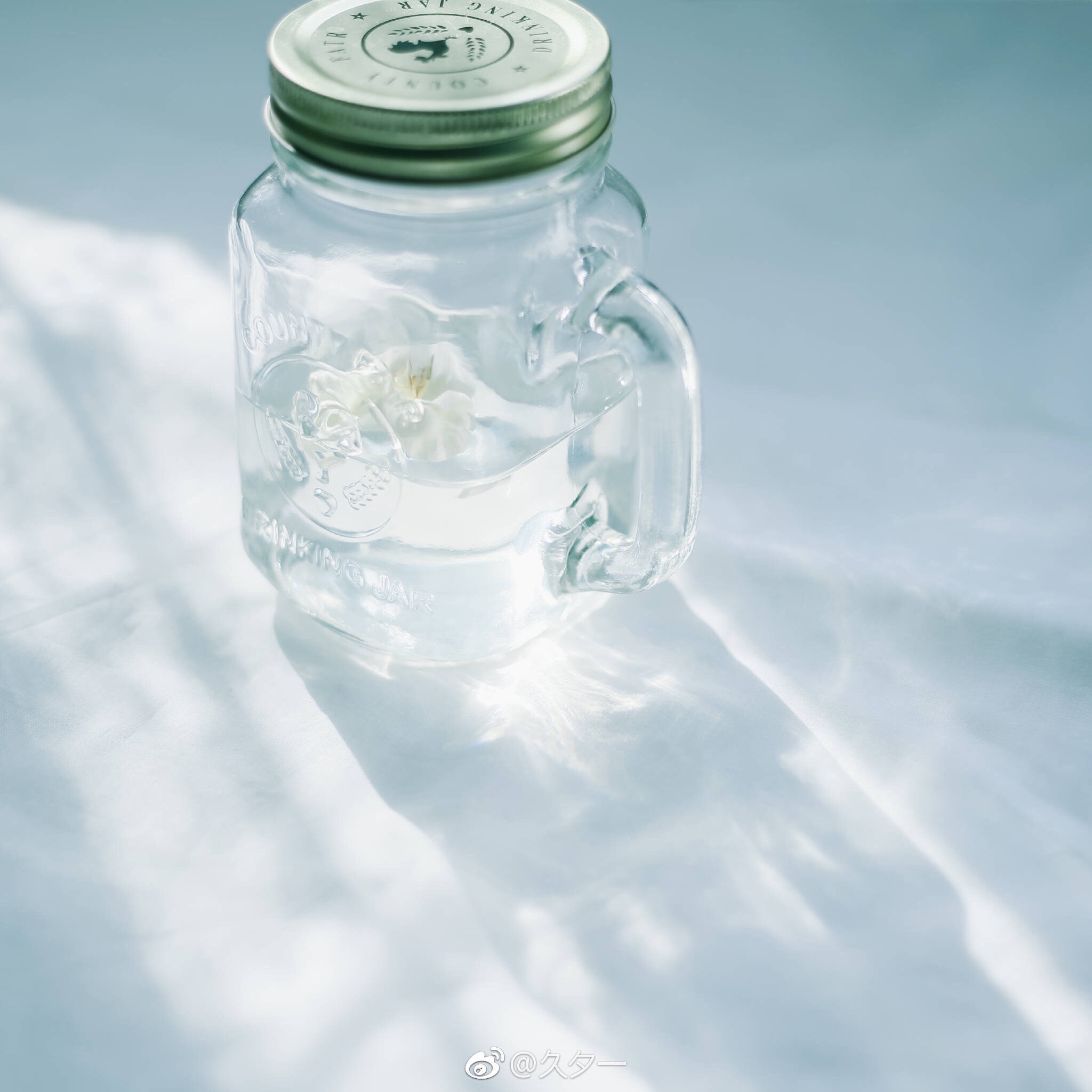 人来人往的喧嚣静止于你的眼眸by@久夕一