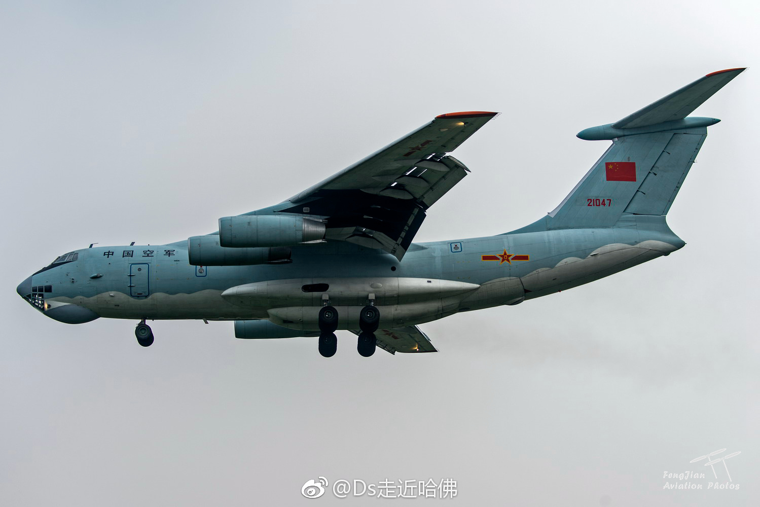 中国空军伊尔-76大型军用运输机原创美图