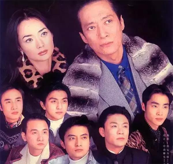 再次回归荧屏,是在电视剧《浪卷红尘》中,除了作为演员出现,更是以