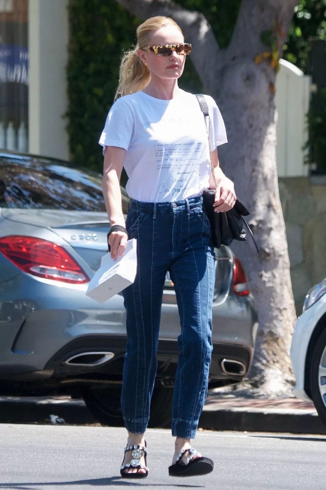 凯特·波茨沃斯 (kate bosworth) 2019年4月17日la街拍牛仔裤:3×1