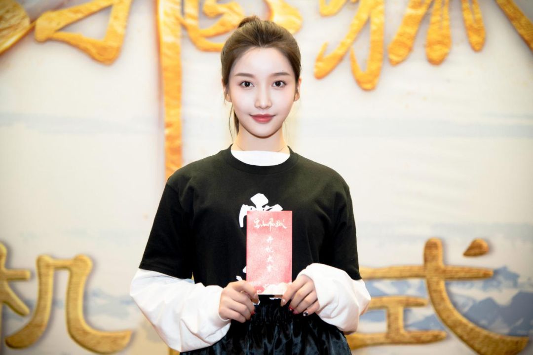 悬疑新武侠《雪山飞狐》开机 华策 爱奇艺重塑文化新经典