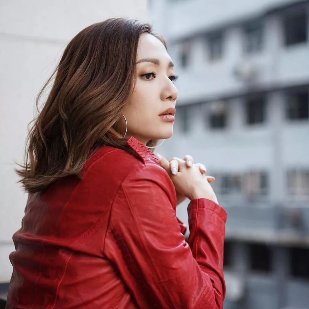 苦练十二路谭腿拳与前辈对打 tvb花旦:相比他们我不辛苦|王君馨|前辈