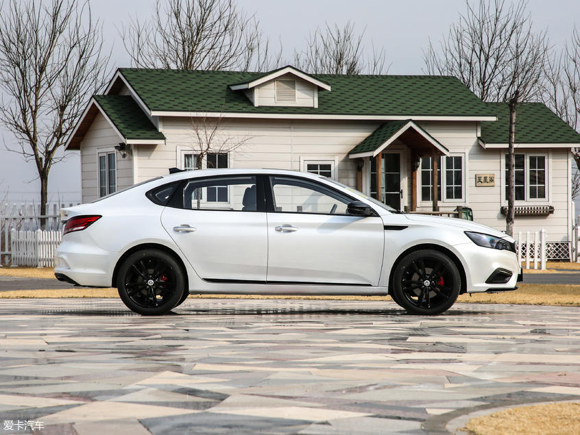 2019款名爵6正式上市 售价9.28万元起