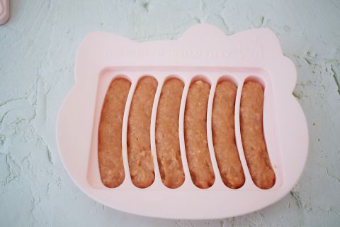 1块猪肉1勺淀粉,教你在家自制香肠,无添加更健康,孩子吃不够