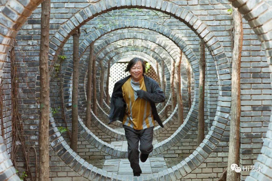 红砖美术馆馆长 闫士杰(摄影:董林) 在《hi艺术》2018年对于美术馆的