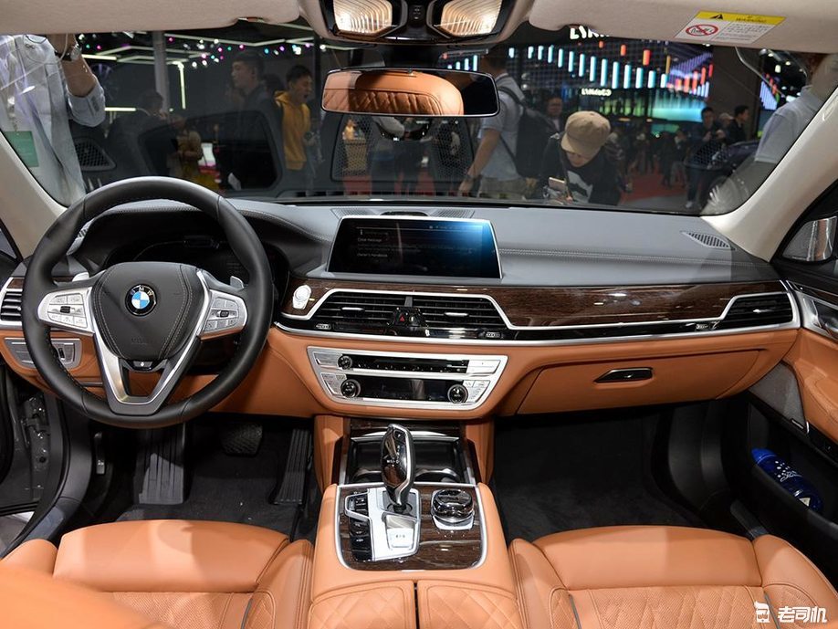 这大鼻孔你接受的了吗 宝马新款7系将5月上市