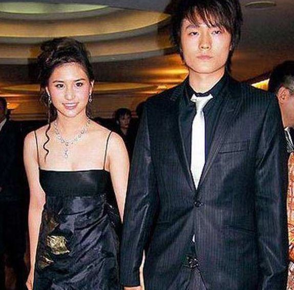 港圈顶级名媛,最美赌王千金和窦骁公开了!前女友奚梦瑶一夜变弟媳?