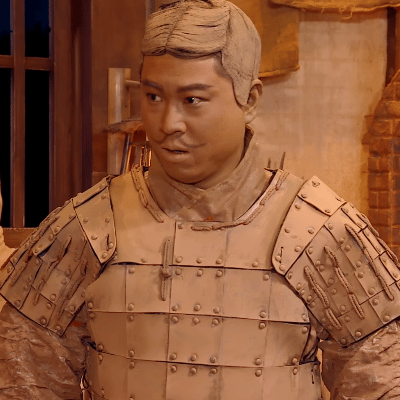 杨雨光扮兵马俑活过来震撼长官|长官|兵马俑|杨雨光_新浪新闻