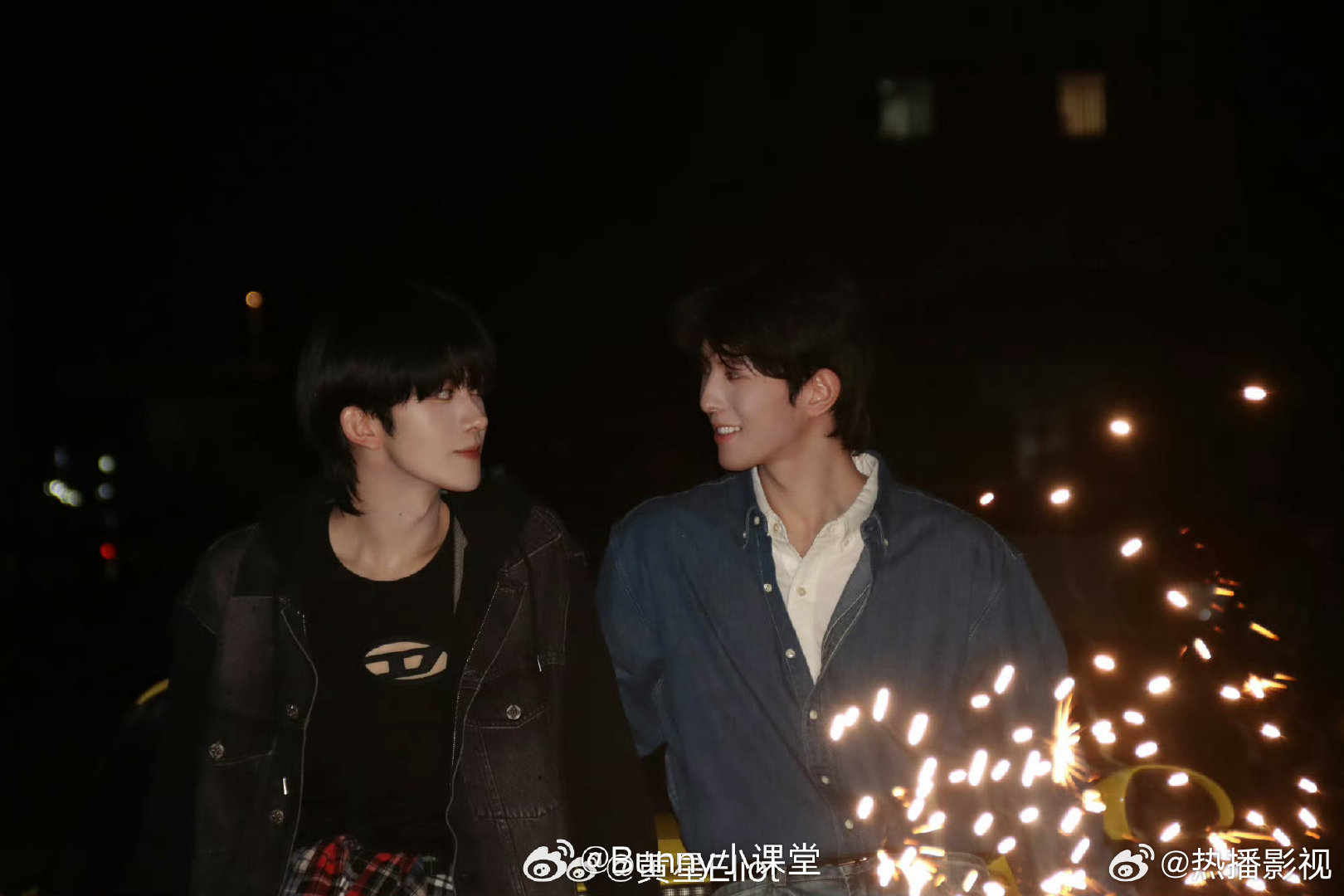 邱鼎杰黄星秋夜观星合照曝光