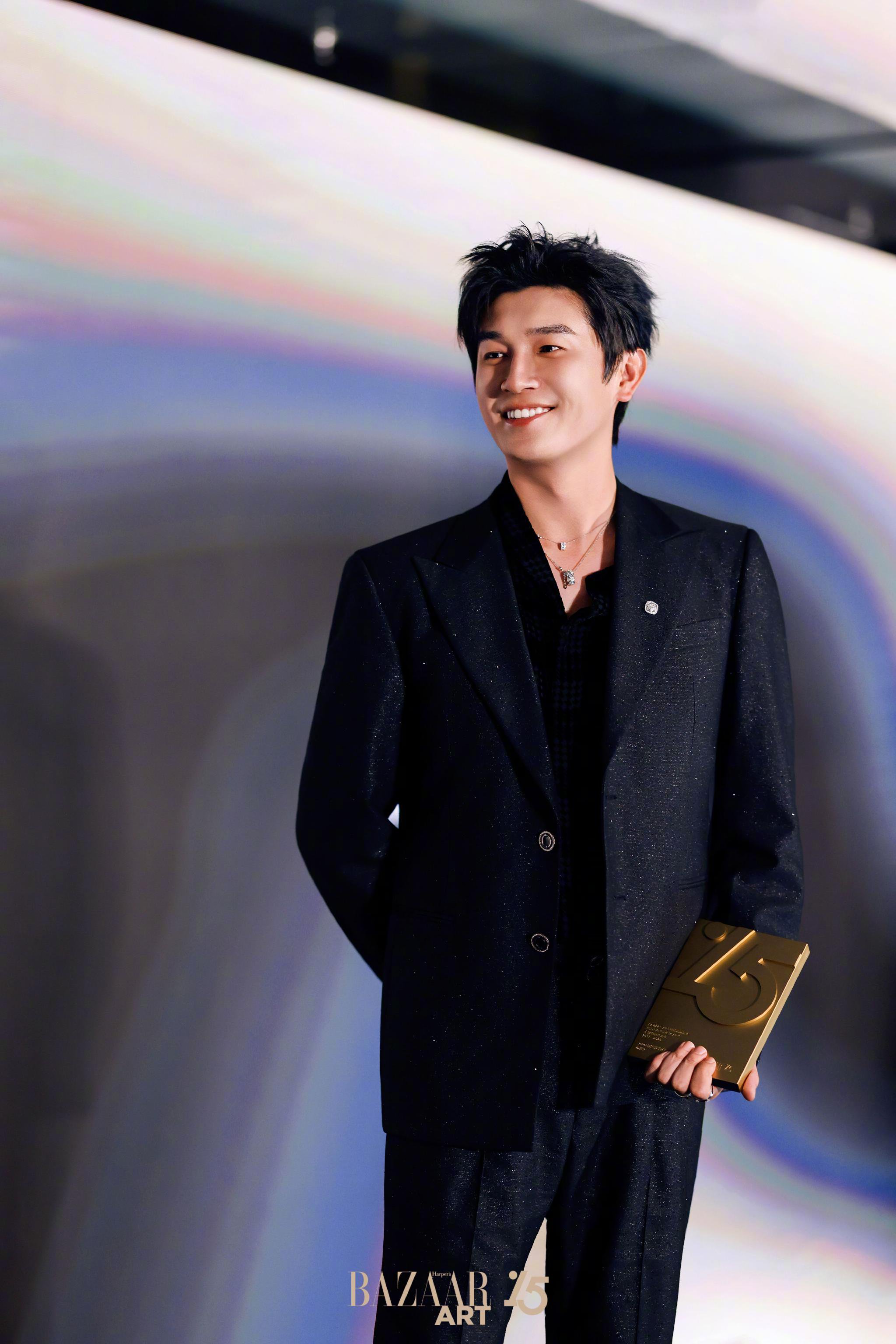 杨旭文获2026时尚芭莎艺术推广大使称号|人物|王津元|余辉|复星|营销_手机新浪网