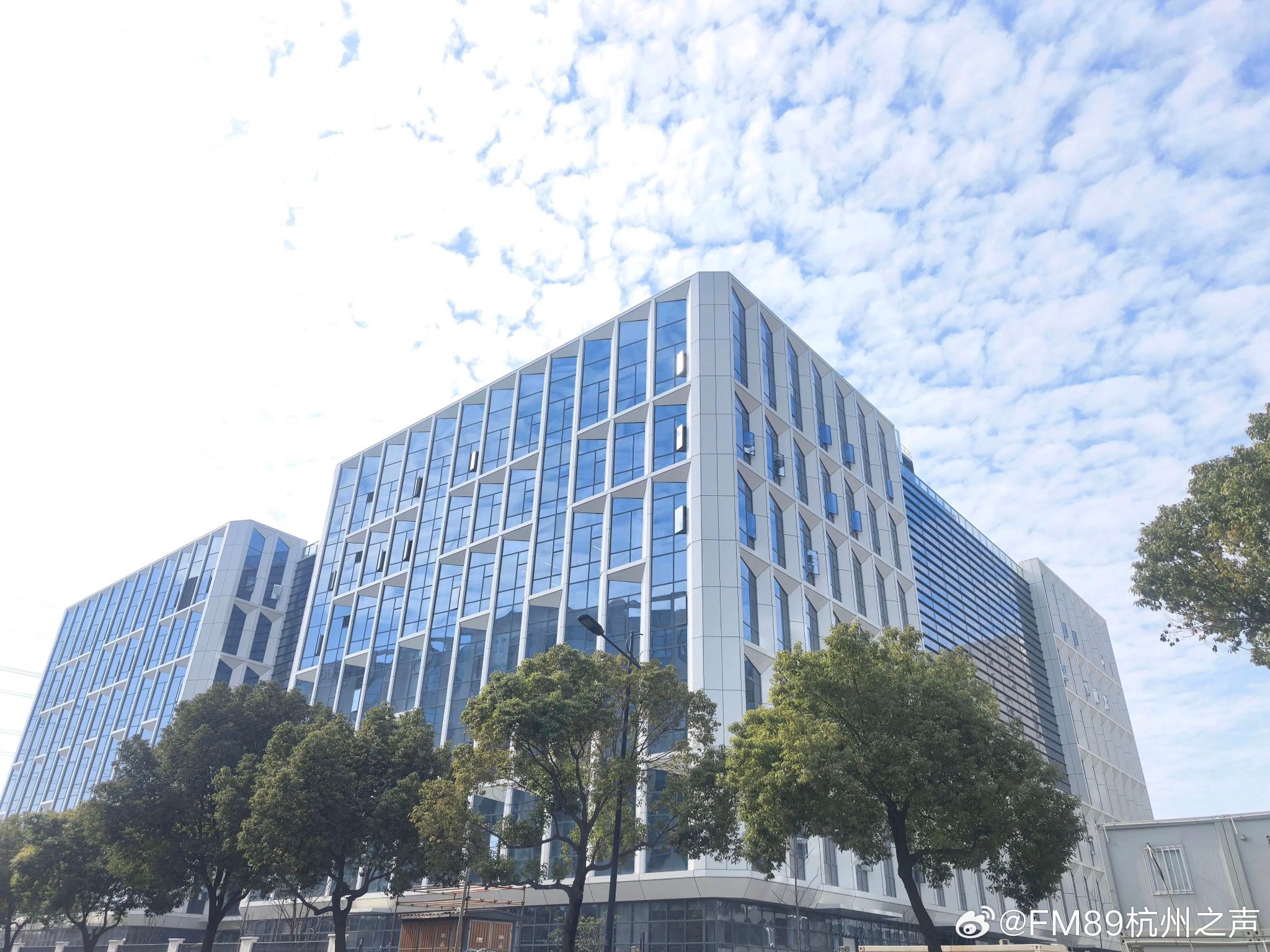 萧山新春第一会部署三大攻坚，2026年目标亿元项目全省双第一|杭州市|招商引资|萧山区|杭州|服务_新浪新闻
