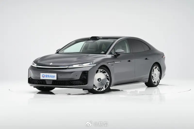 昊铂A800开启盲订，搭载华为乾崑智驾与鸿蒙座舱