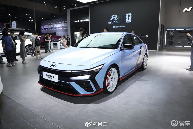 现代Elantra N TCR版亮相成都车展，搭载2.0T发动机