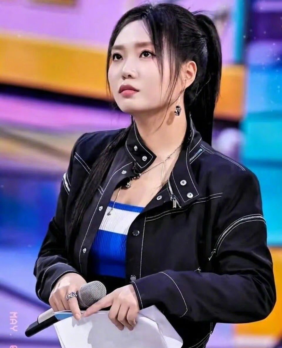 李雪琴瘦身成功气质提升引关注|瘦身|李雪琴|减肥_新浪新闻