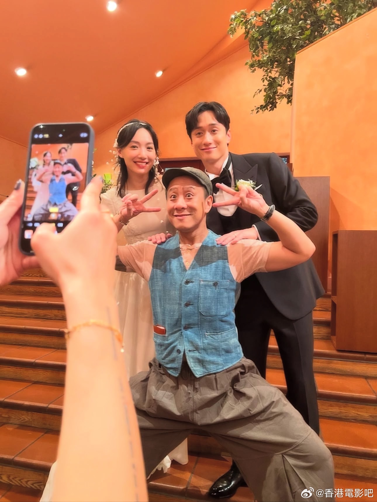 刘俊谦蔡思韵官宣结婚,朱栢康献唱助兴|蔡思韵_新浪新闻