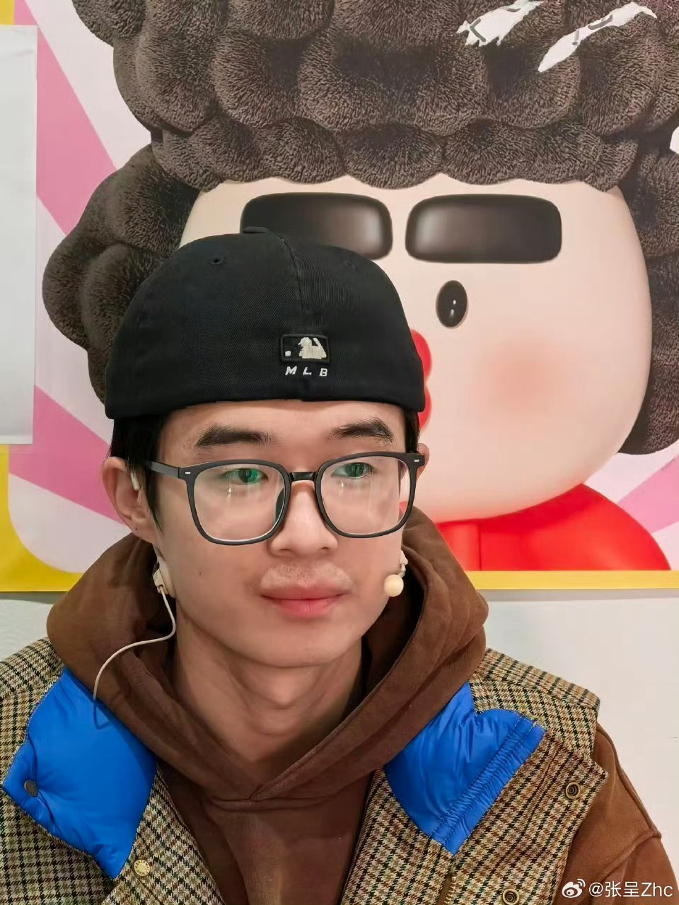 张呈晒四宫格照回应雷淞然