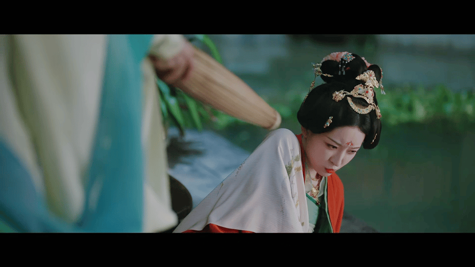 杨舒伊中戏毕业前出演《莫离》女二,科班功底获赞|粉丝生活分享|过往|层次感|在校|第一部_新浪新闻