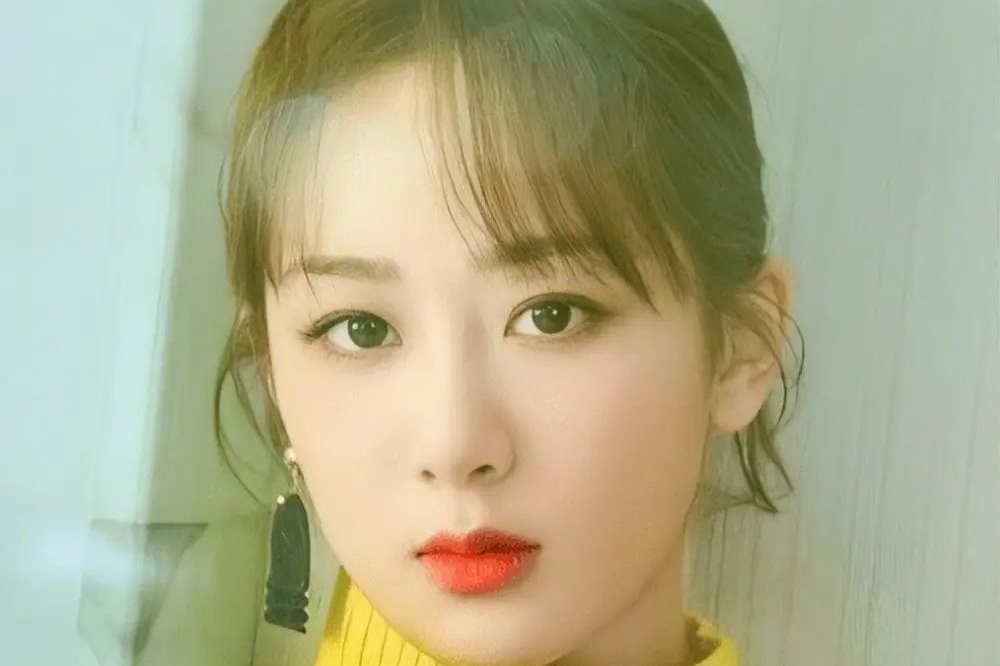 杨紫《长相思》路透曝光,罕见挑战无刘海发型,新造型引热议