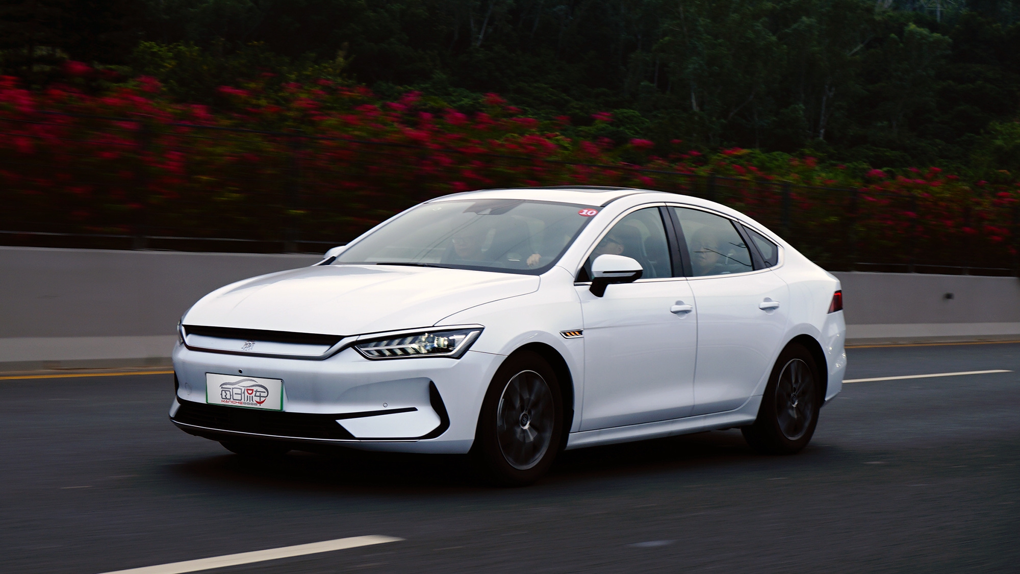 如何成为最受欢迎的家用电动轿车秦plusev试驾体验分享