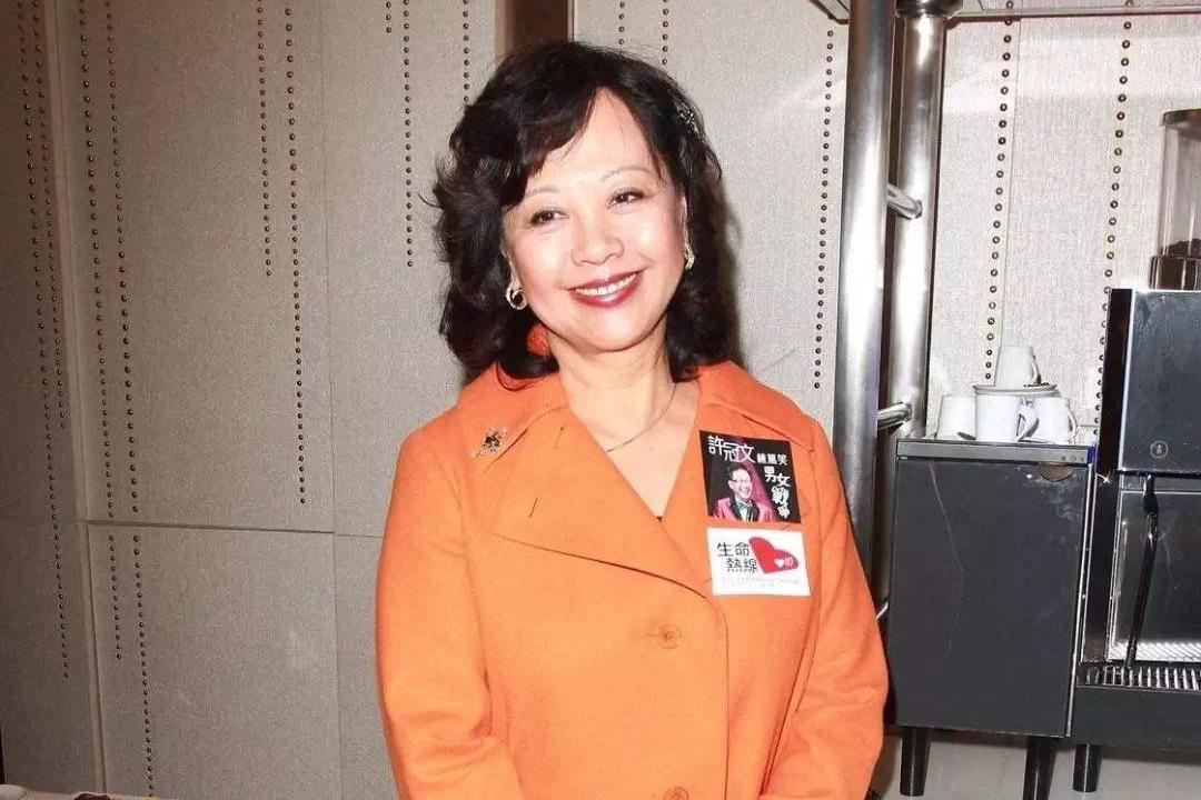 【海那边】刘强东案件有了新进展,奶茶妹妹这次又要卖房救夫了?