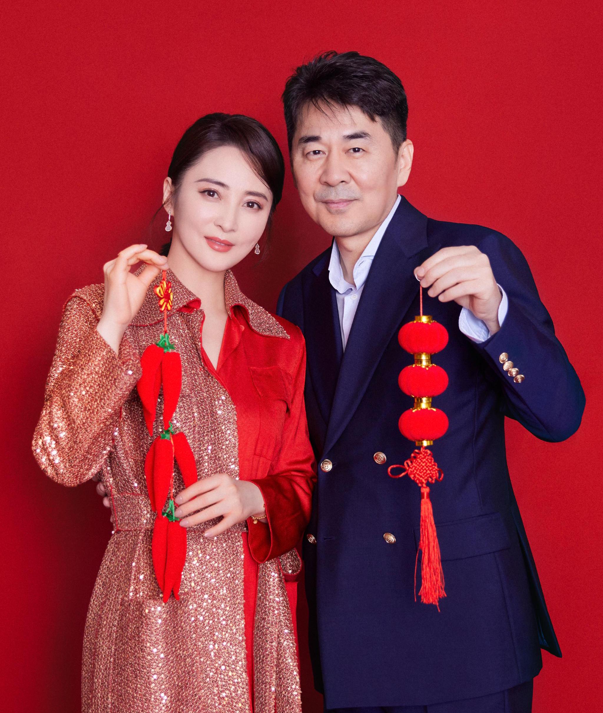 陈建斌晒夫妻合照!庆祝结婚16周年,与老婆大秀恩爱|陈建斌|蒋勤勤|结