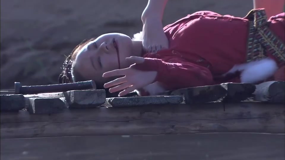 少林寺:冰玉上了白骨女的当,被踩在脚下,不能相信强盗的话啊!