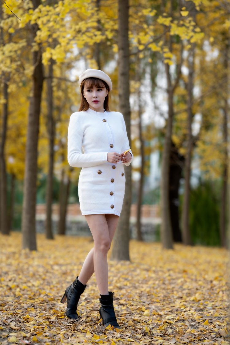 人像摄影组图遍地都是黄金甲银杏靓女