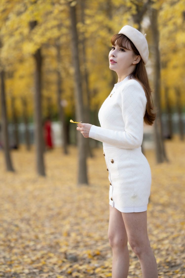 人像摄影组图遍地都是黄金甲银杏靓女