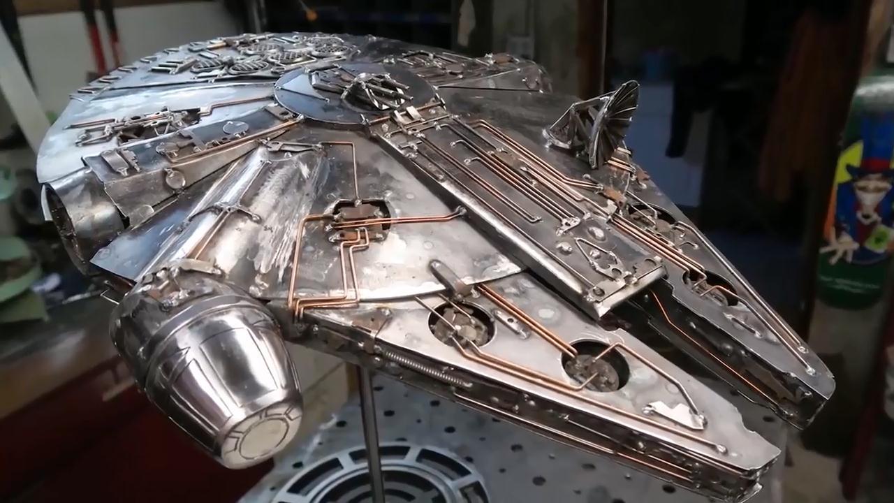 用钢板打造《星球大战》千年隼号