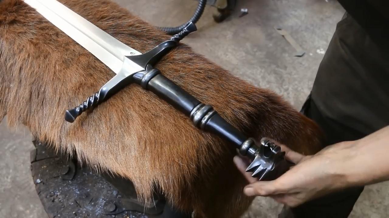 难以置信的锻造技术这剑柄的制作过程太专业了